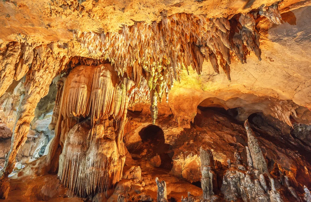 How to Choose a 'Boutique & Lifestyle' Hotel Blending Culture and Adventure: Retreat to a Lanna-Inspired Villa at River Kwai Resotel Kanchanaburi 10 ถ้ำละว้า