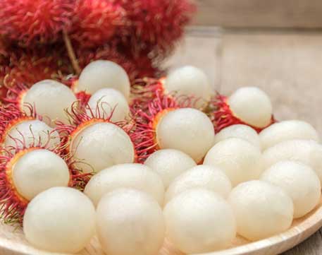 Famous Thai Fruits you must try. Exploring Thai Exotic Delights: A Comprehensive Guide to world renowned fruits. 6
