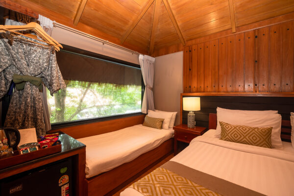 River kwai resotel Deluxe Family Quad โรงแรม รีสอร์ท แม่น้ำแคว ห้องครอบครัว 5