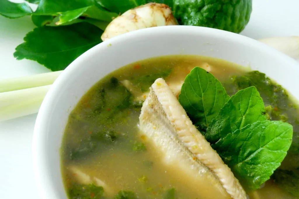 10 ร้านอาหารป่ากาญจนบุรี อร่อย ๆ ที่ไม่ควรพลาด 3 ครัวลุงรัตน์