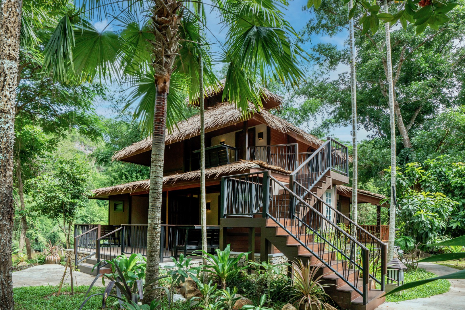 How to Choose a 'Boutique & Lifestyle' Hotel Blending Culture and Adventure: Retreat to a Lanna-Inspired Villa at River Kwai Resotel Kanchanaburi 1 How to Choose a 'Boutique & Lifestyle' Hotel Blending Culture and Adventure: Retreat to a Lanna-Inspired Villa at River Kwai Resotel Kanchanaburi 1